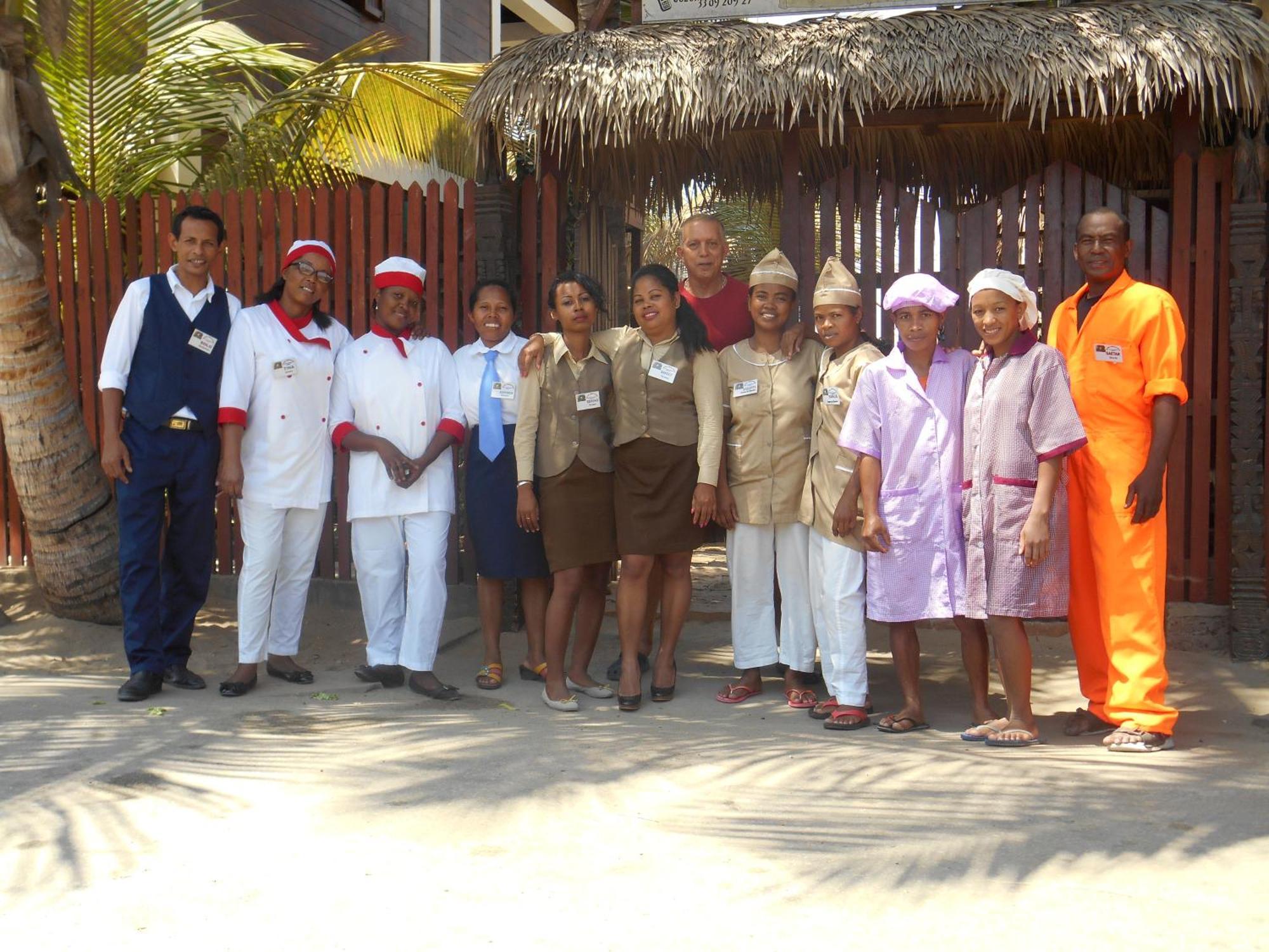 hotel trecicogne Morondava Exterior foto